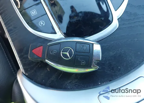 2019 Mercedes-Benz Glc 300 z USA, uszkodzony, nr VIN WDC0G4JB0KV142349